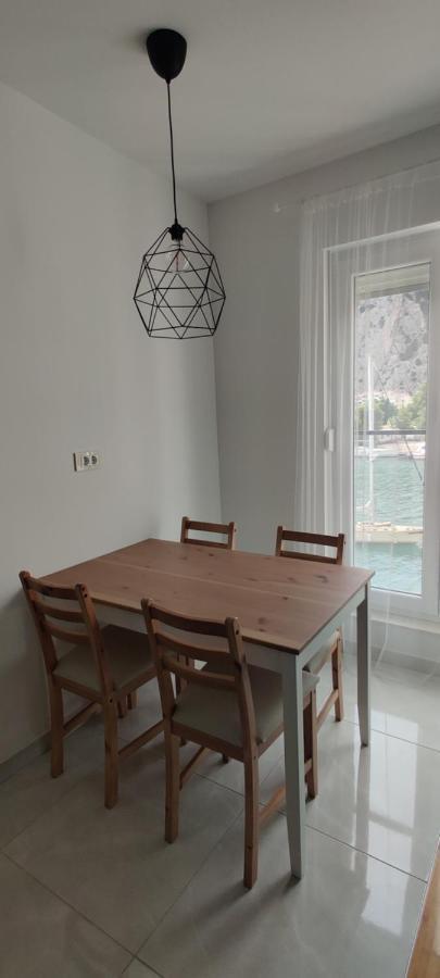 Barakokula Apartment Omis Luaran gambar